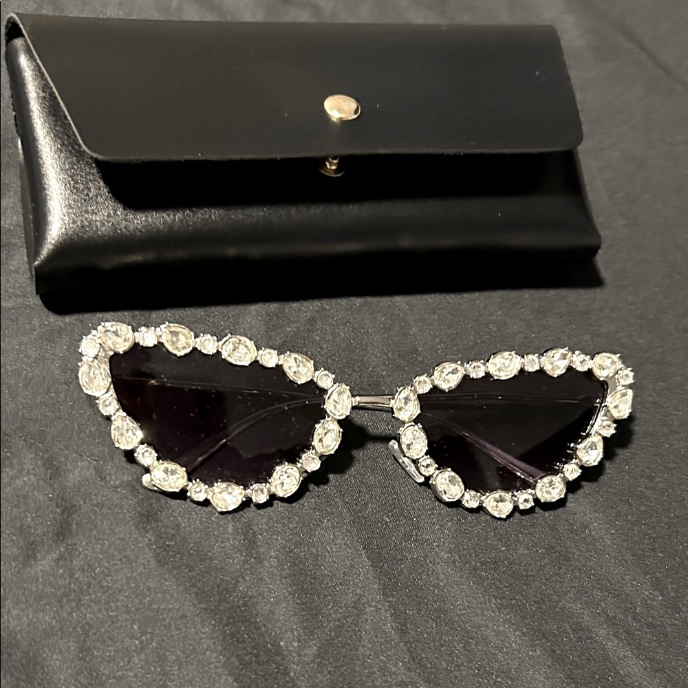 Elegant Black Crystal-Embellished Sunglasses